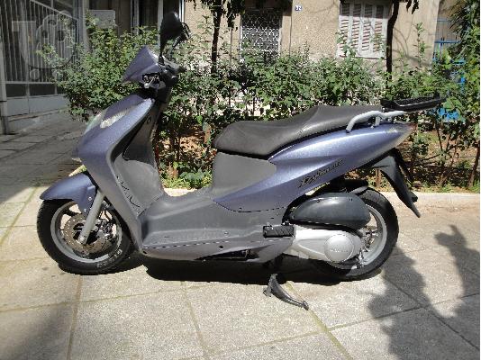 PoulaTo: HONDA Dylan 125 '04