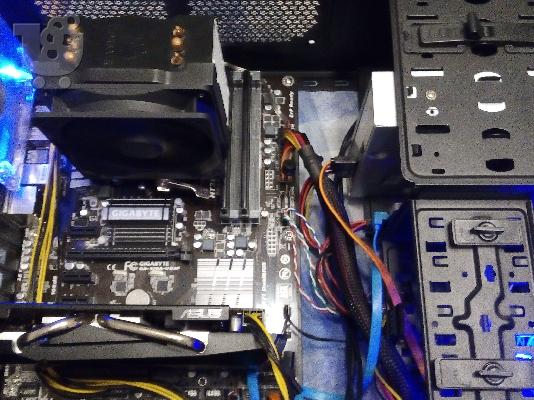 Πωλείται 4πύρηνο desktop για κάθε χρήση