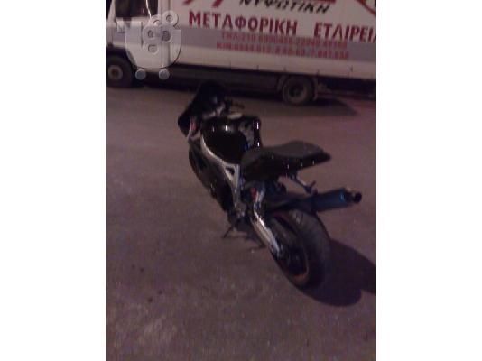 HONDA CBR 900 RR Fireblade 