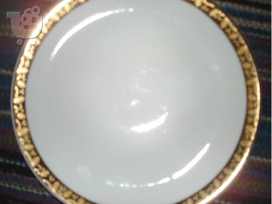 Πλήρες λευκό σερβίτσιο (FINE BOHEMIAN CHINA CZECHOSLOVAKIA)