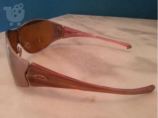 Γυαλιά Oakley