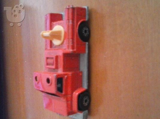PoulaTo: MATCHBOX-FIRE ENGINE