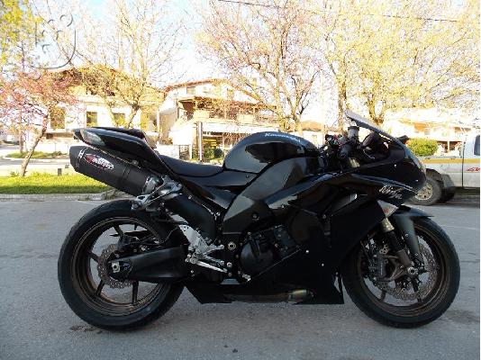 KAWASAKI Ninja ZX-10R 