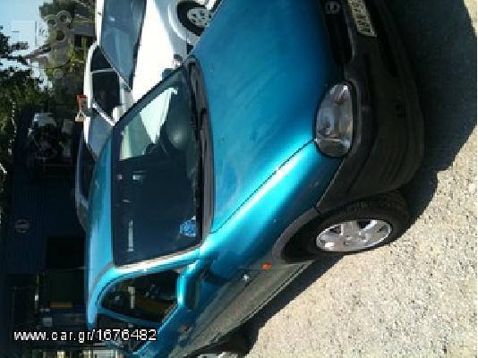 PoulaTo: OPEL CORSA '97