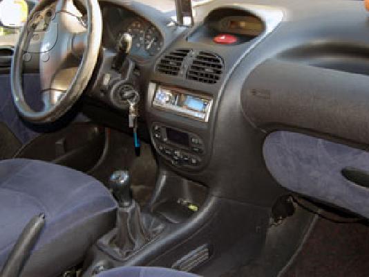 PEUGEOT 206 