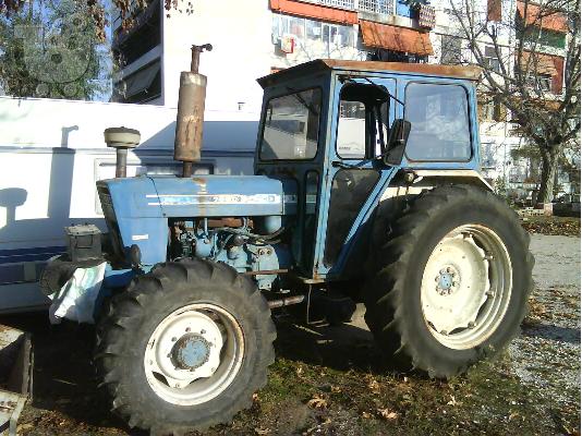 PoulaTo: FORD 7600