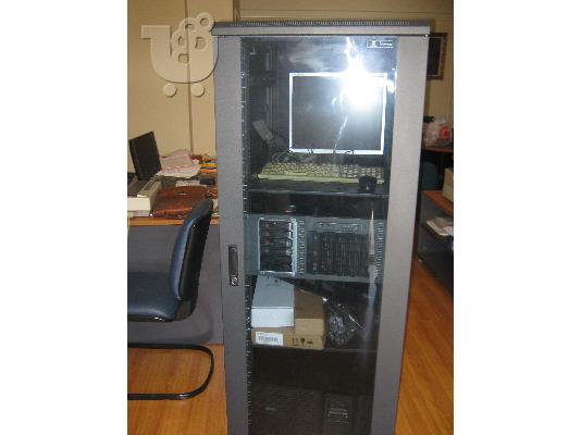 PoulaTo: σύστημα αποτελουμενο από server + rack + UPS