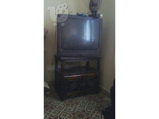 PoulaTo: Τηλεόραση 32'' ιντσών