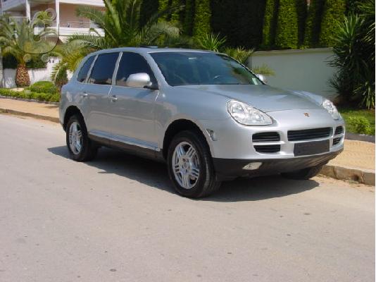 PoulaTo: Porsche Cayenne '03