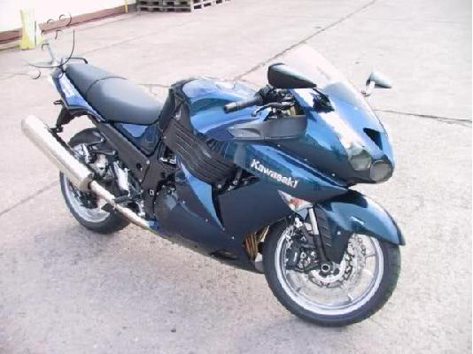 PoulaTo: KAWASAKI ZZR 1400 '08