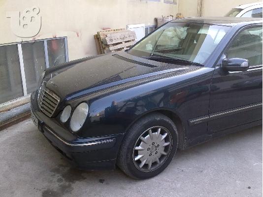 MERCEDES E 200 