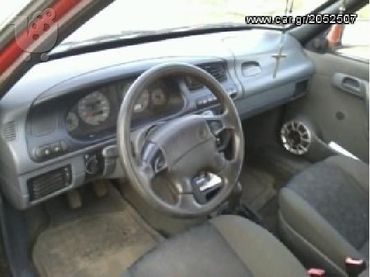 PoulaTo: SKODA FELICIA '98