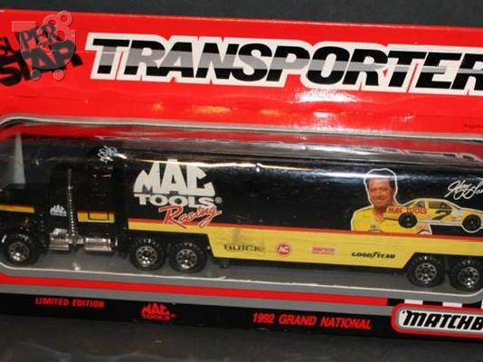 MATCHBOX Μεταλλικές μινιατούρες σειρά Super Star Transporters.