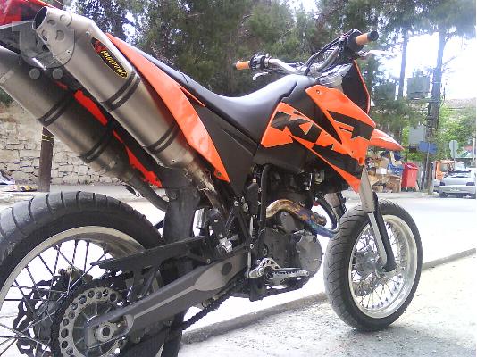 KTM LC4 640 Supermoto 