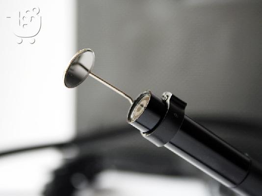Φωτογραφική κάμερα σε ελαστικό σωλήνα με μεγέθυνση...