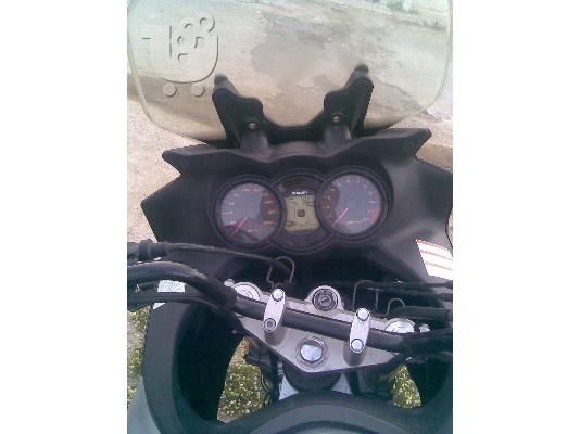 SUZUKI DL 650 