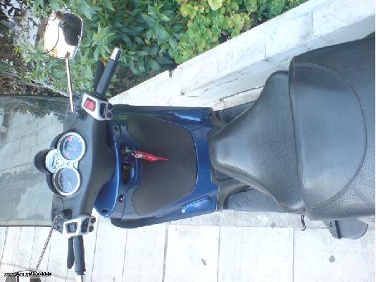 PIAGGIO Beverly 250 GT 