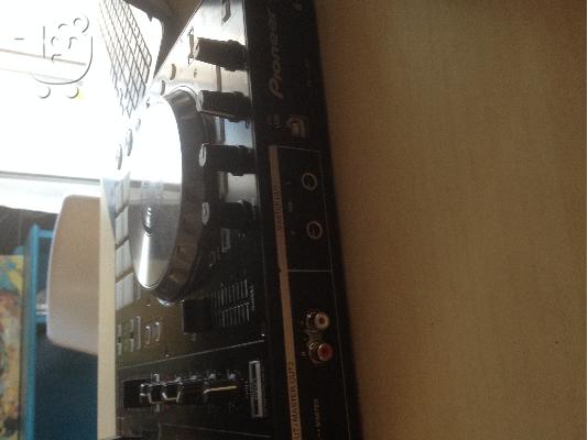 Pioneer DDJ-SR - Serato