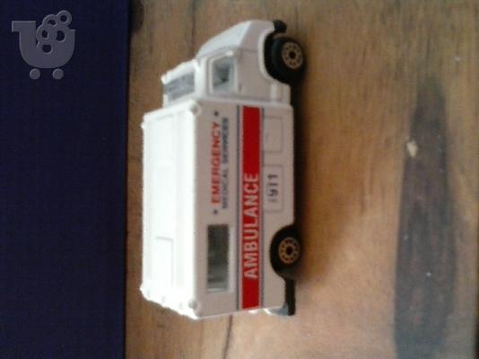 PoulaTo: 1/60 MAISTO-AMBULANCE