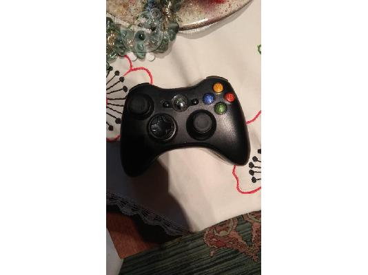 xbox 360 250gb + 3 χειριστηρια + 7 παιχνιδια