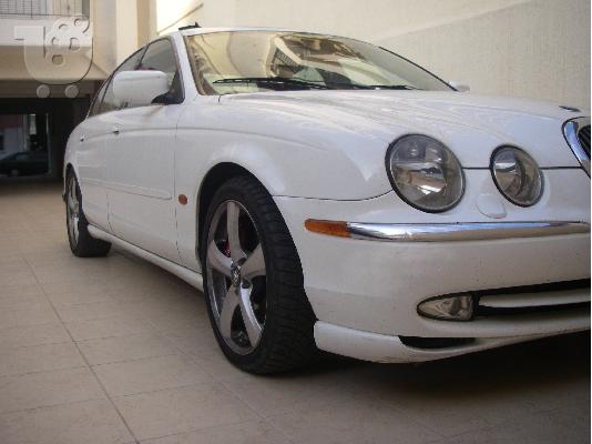 PoulaTo: JAGUAR S-TYPE '01