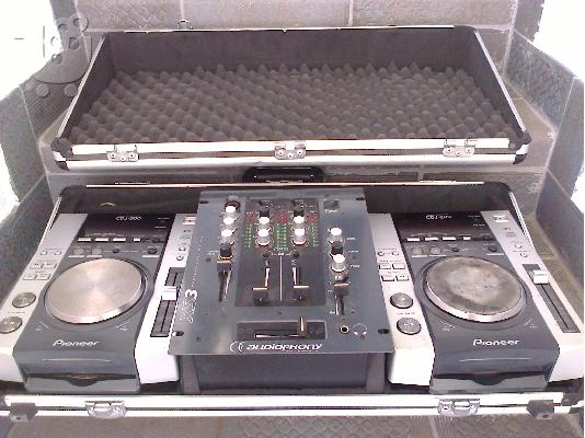 πωλουνται 2 pioneer cdj200 μαζι με μεικτη μεσα στη βαλιτσα τους...
