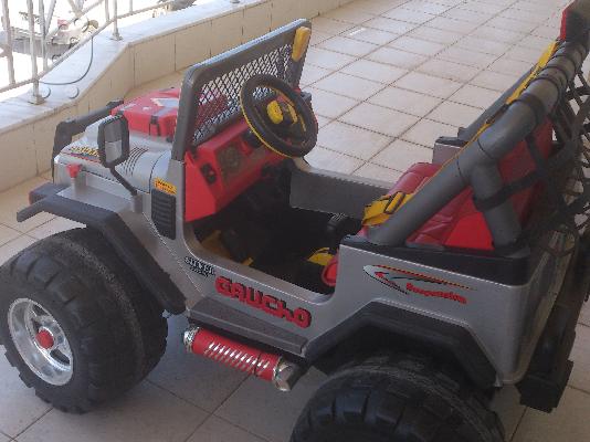 Ηλεκτροκίνητο jeep  PEG PEREGO