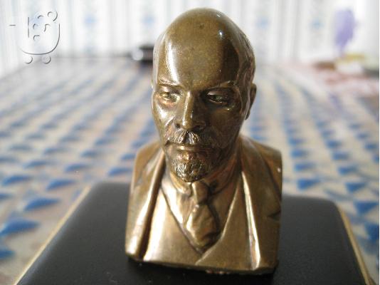 PoulaTo: MPROYTSINH MINIATOYRA TOY LENIN