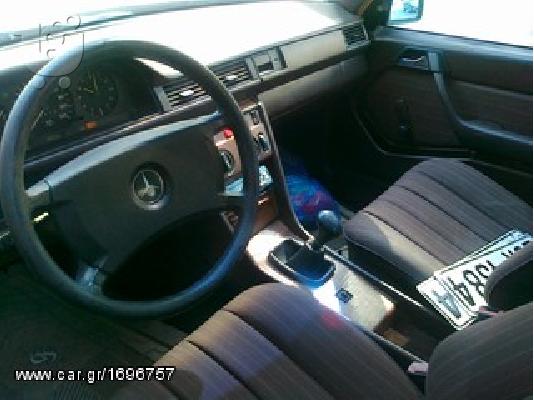 MERCEDES E 200 