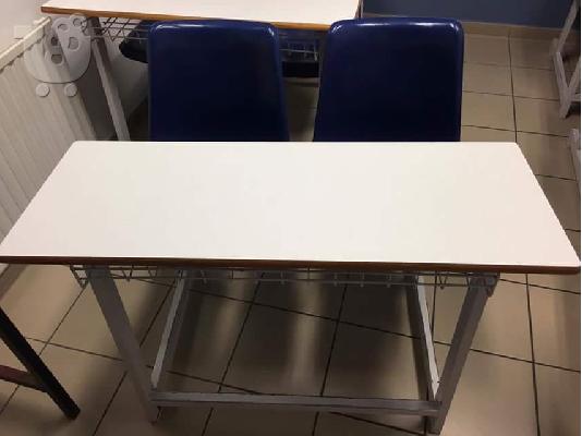 PoulaTo: Πωλούνται θρανία ελληνικής κατασκευής.