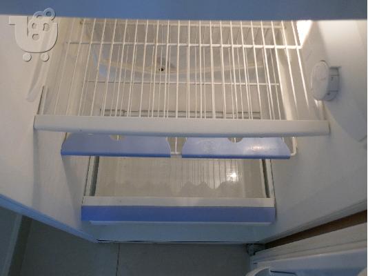 ΨΥΓΕΙΟ Whirlpool με κατάψυξη, ιδανικό για φοιτητές