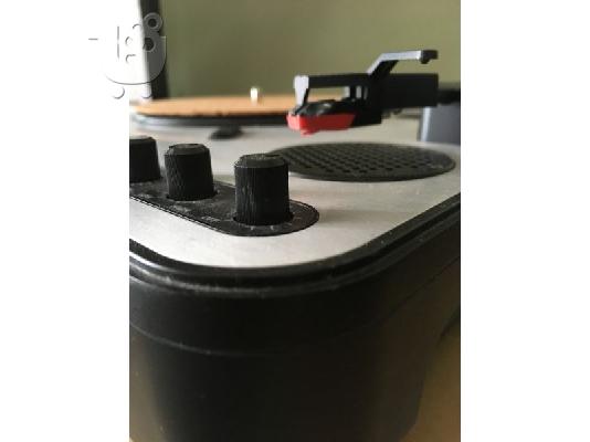 PoulaTo: Πικάπ Numark PT01 USB