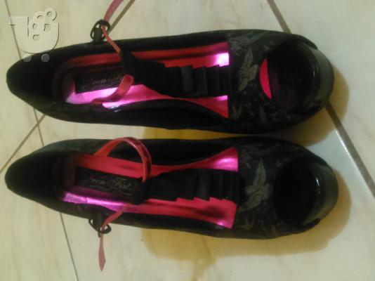 Peep toe iron fist
