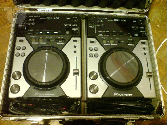 PoulaTo: 2 pioneer cdj 400