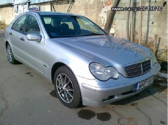 PoulaTo: MERCEDES C 200 '02