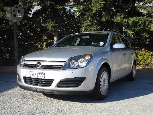 PoulaTo: Opel Astra '04