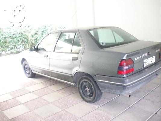 PoulaTo: RENAULT CHAMADE '91
