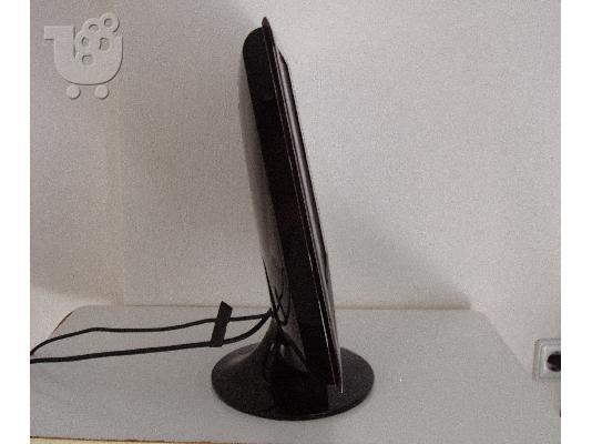 Samsung T220 22"