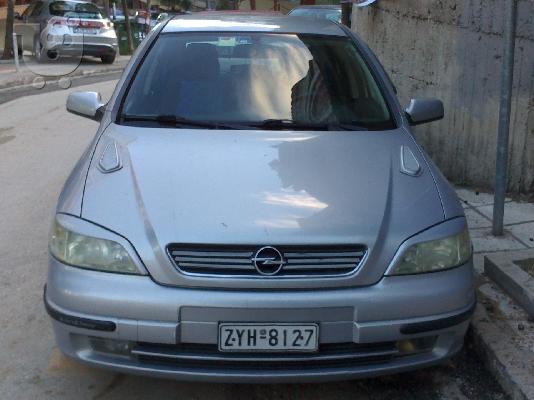 PoulaTo: OPEL ASTRA '01