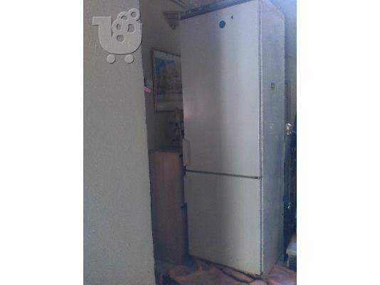 PoulaTo: Ψυγειο liebherr
