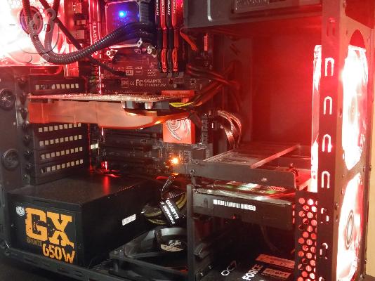 PoulaTo: i7 4770K Ζ97 16GB SSD tower + LG Flatron E2260