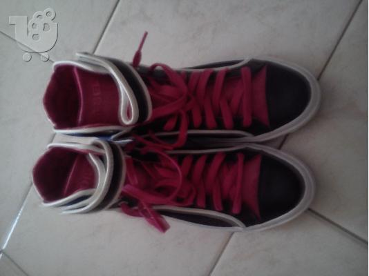 Πωλούνται ολοκαίνουρια γυναικεία Diesel Sneakers