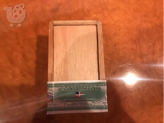HAND MADE CIGARS LAS BALLENAS DOMINICAN REPUBLIC  24 PCS (LARGE SIZE) AND 20 PCS SMALL SIZ...