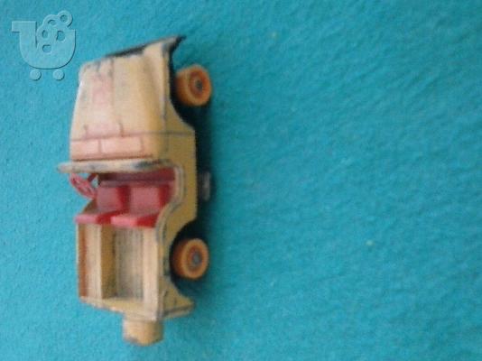 PoulaTo: 1/72 MATCHBOX JEEP N0 72