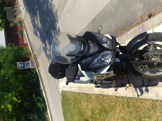 PoulaTo: SUZUKI DL 650 '12