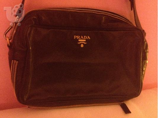 PoulaTo: PRADA