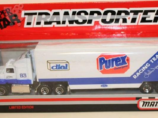 MATCHBOX Μεταλλικές μινιατούρες σειρά Super Star Transporters.