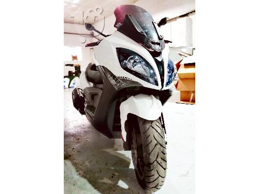 PoulaTo: KYMCO Xciting 500 i; R '12