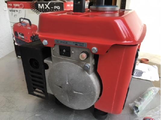 ΓΕΝΝΗΤΡΙΑ Βενζινης 650 W 230V 50 Hz & 12v d.c  αριστη κατασταση...