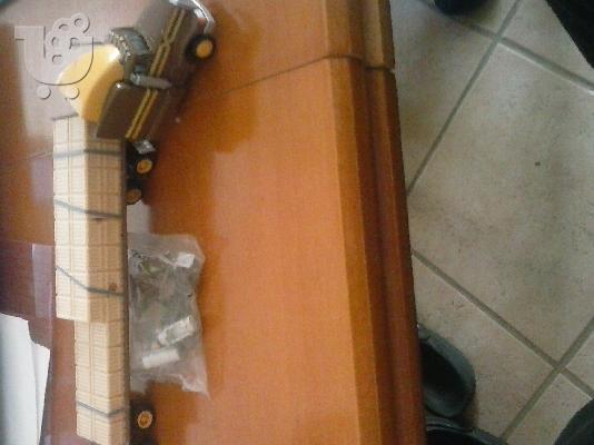 PoulaTo: 1/87-PETERBUILT TRUCK